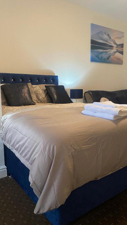 Bv Comfy Studio At Deighton Huddersfield Extérieur photo